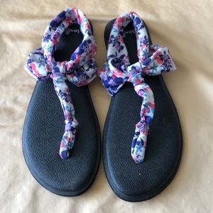 Sanuk sandals